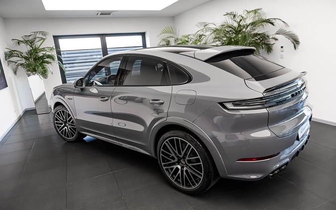 Porsche Cayenne cena 1091457 przebieg: 10, rok produkcji 2023 z Jedwabne małe 742